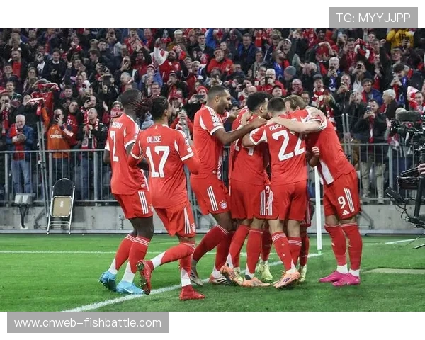 奥利塞助攻迪亚斯反超，展示拜仁边路进攻效率